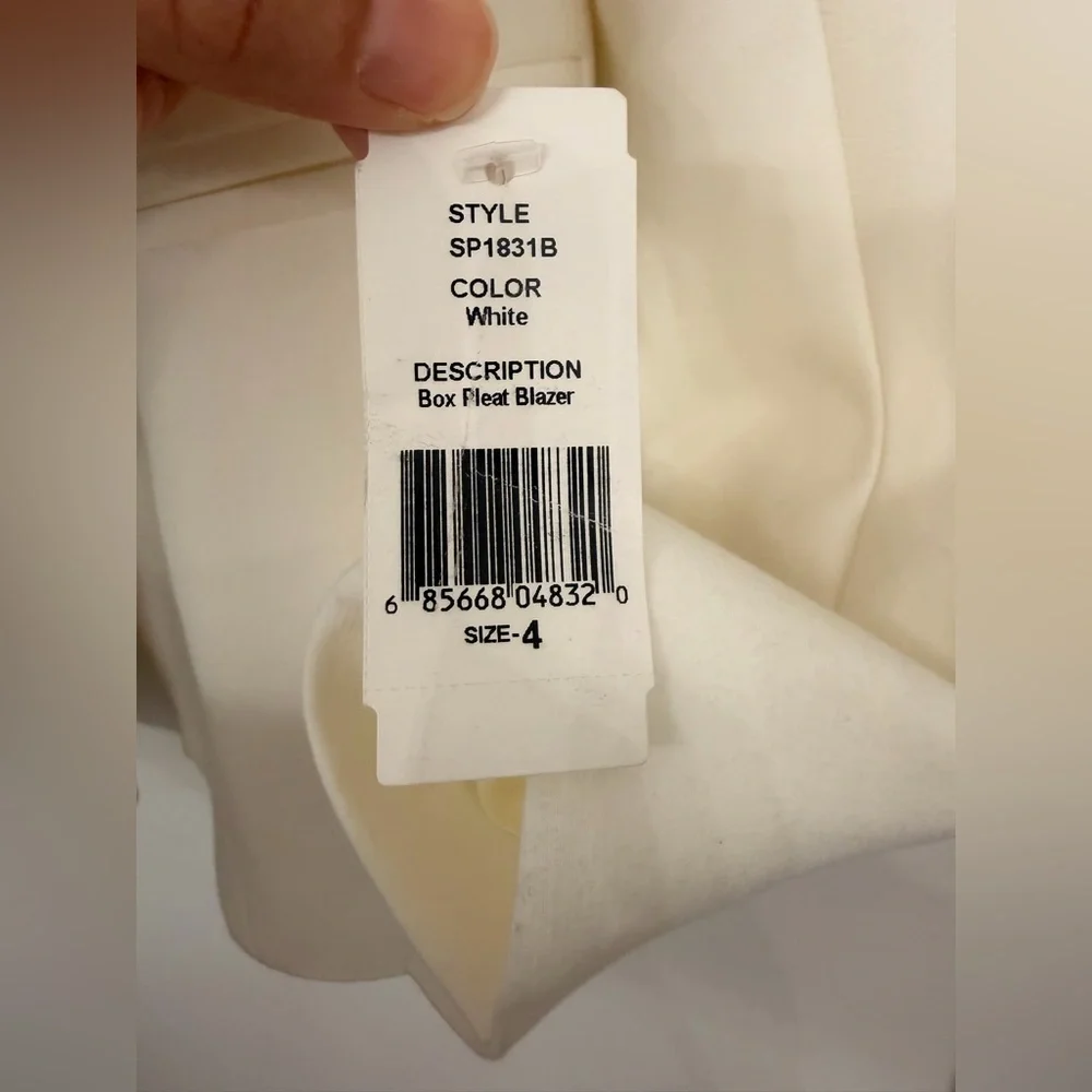 NWT Smythe Box Pleat Blazer White Size 4